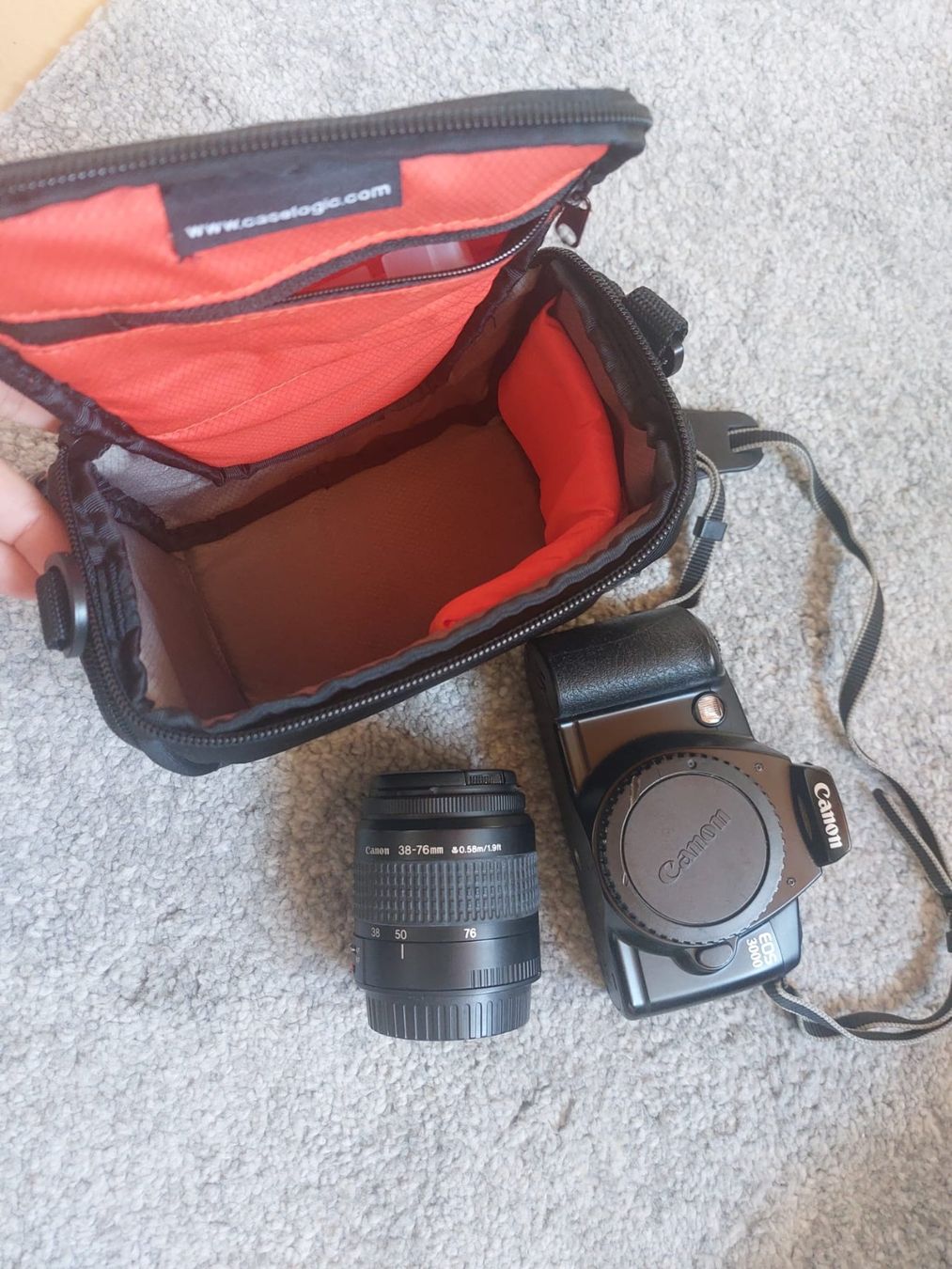 Canon Fotocamera: Kamera für Sammler – Usato da Basel venduto da Salbuquerque 4