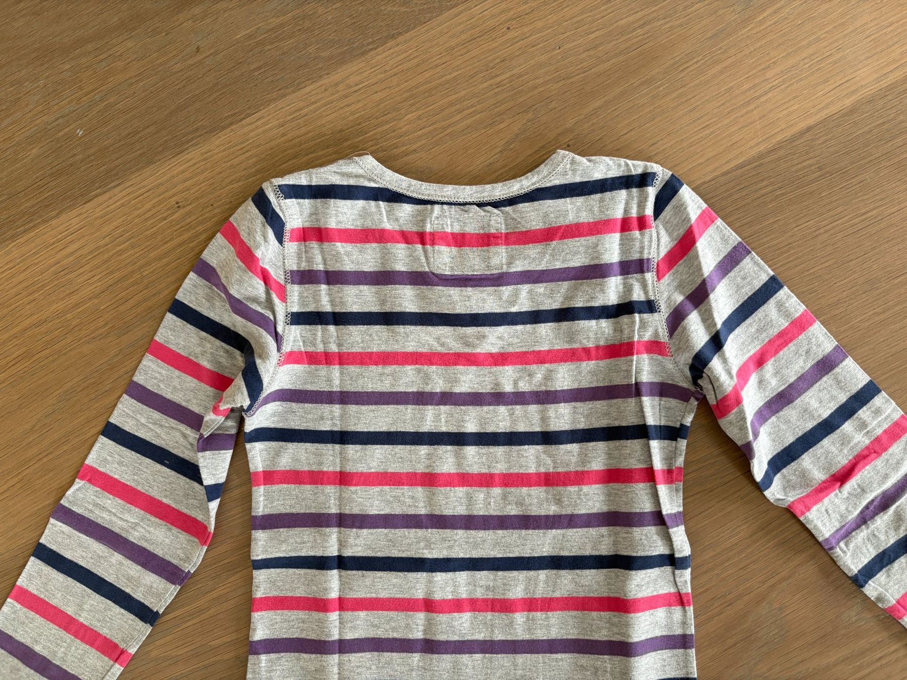 H&M Maglioni & Felpe: Mädchen Langarm-Shirt gestreift, Gr. 122-128 – Usato da Rüschlikon venduto da user999 4
