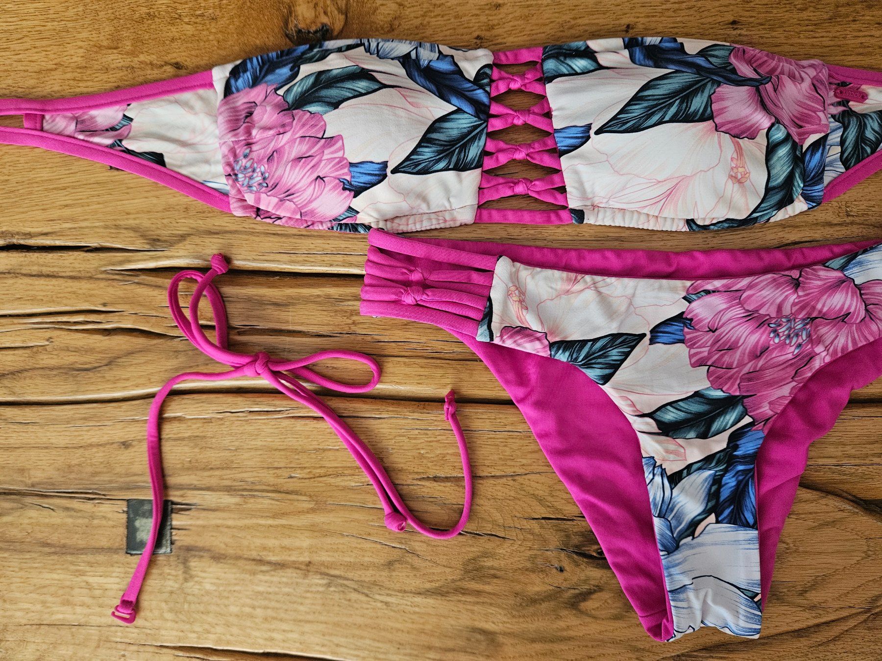 Rip Curl Costumi da bagno & Bikini: RIPCURL Bikini-Set superschönes Muster, Grösse S – Usato da Niederbipp venduto da FeenWERK 1
