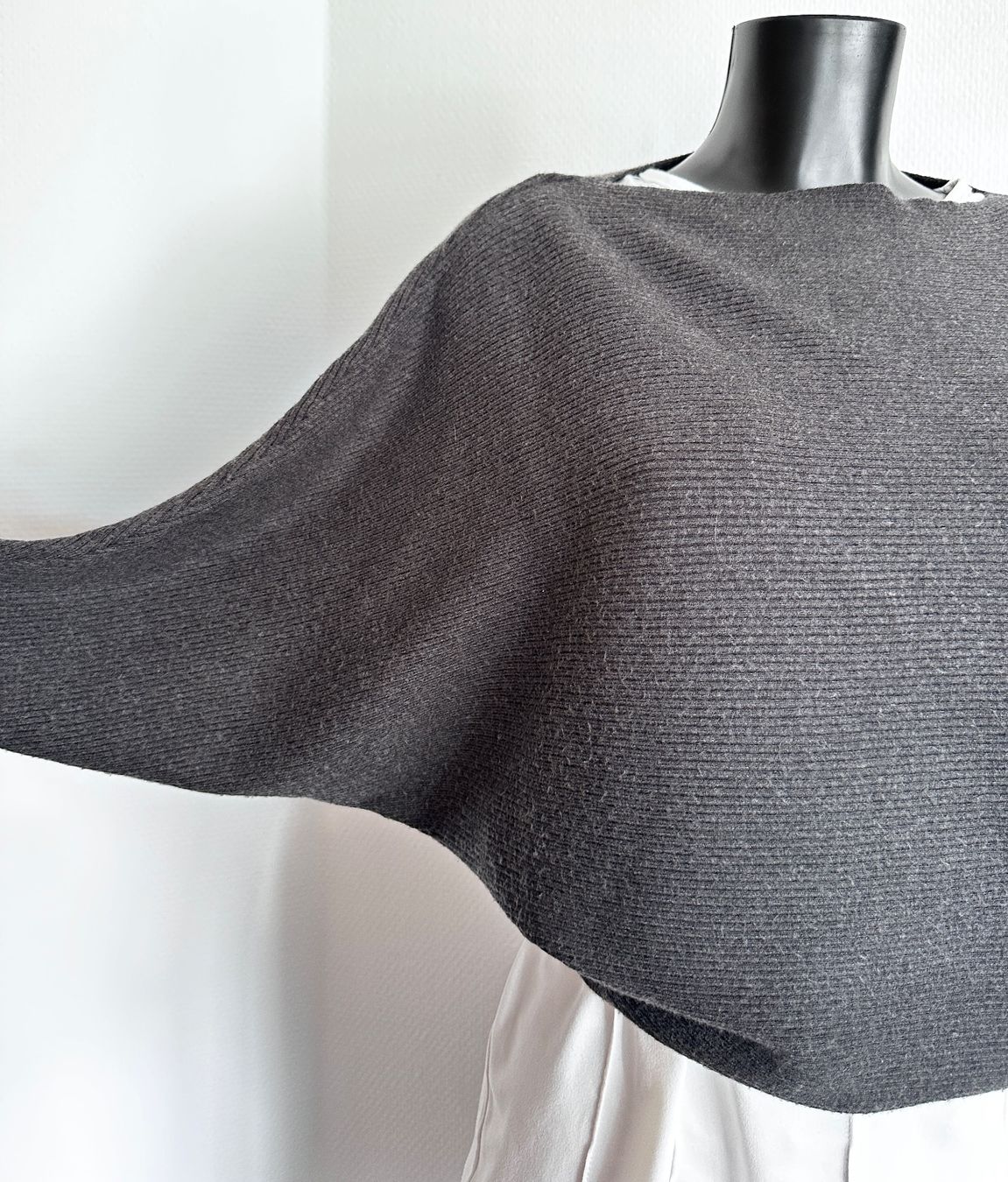 Maglioni & Felpe: TOP 💜 Gr M ZARA Pullover Pullunder – Usato da Rickenbach b. Wil venduto da sunneschii_ 1