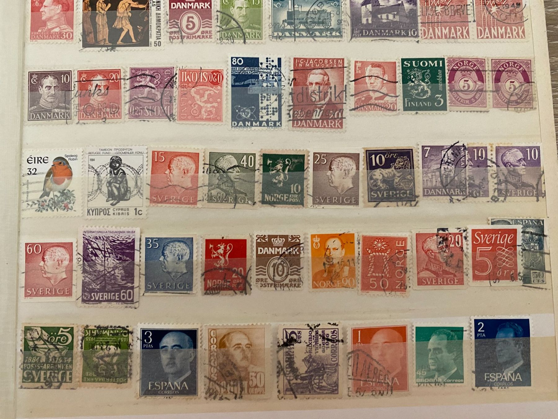 Tutti i francobolli: Briefmarken- aus aller Welt, – Usato da matten b. interlaken venduto da jfran17 4