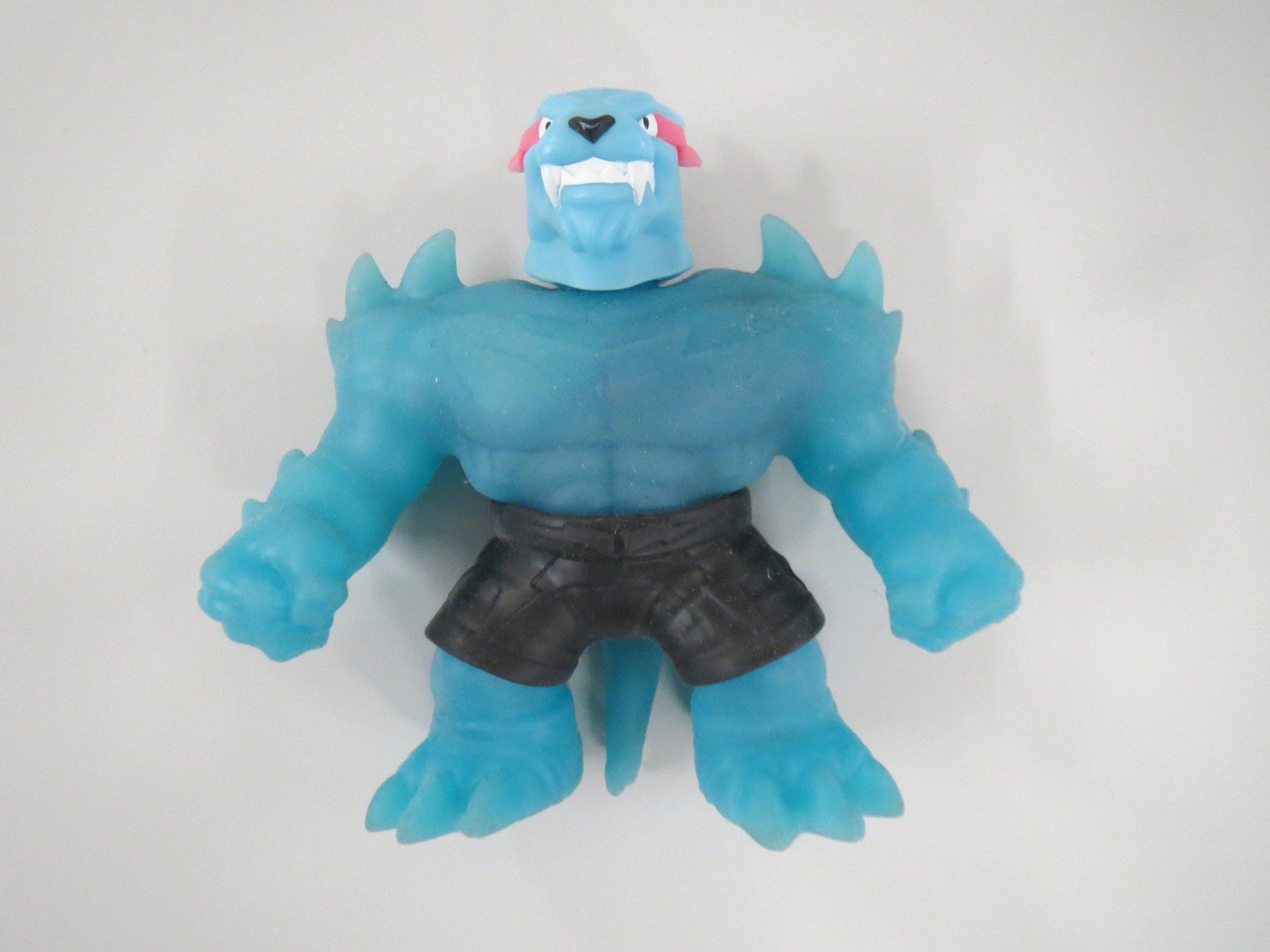 Statuette: Mr. Beast Panther – Usato da Hüttwilen venduto da Andmithand
