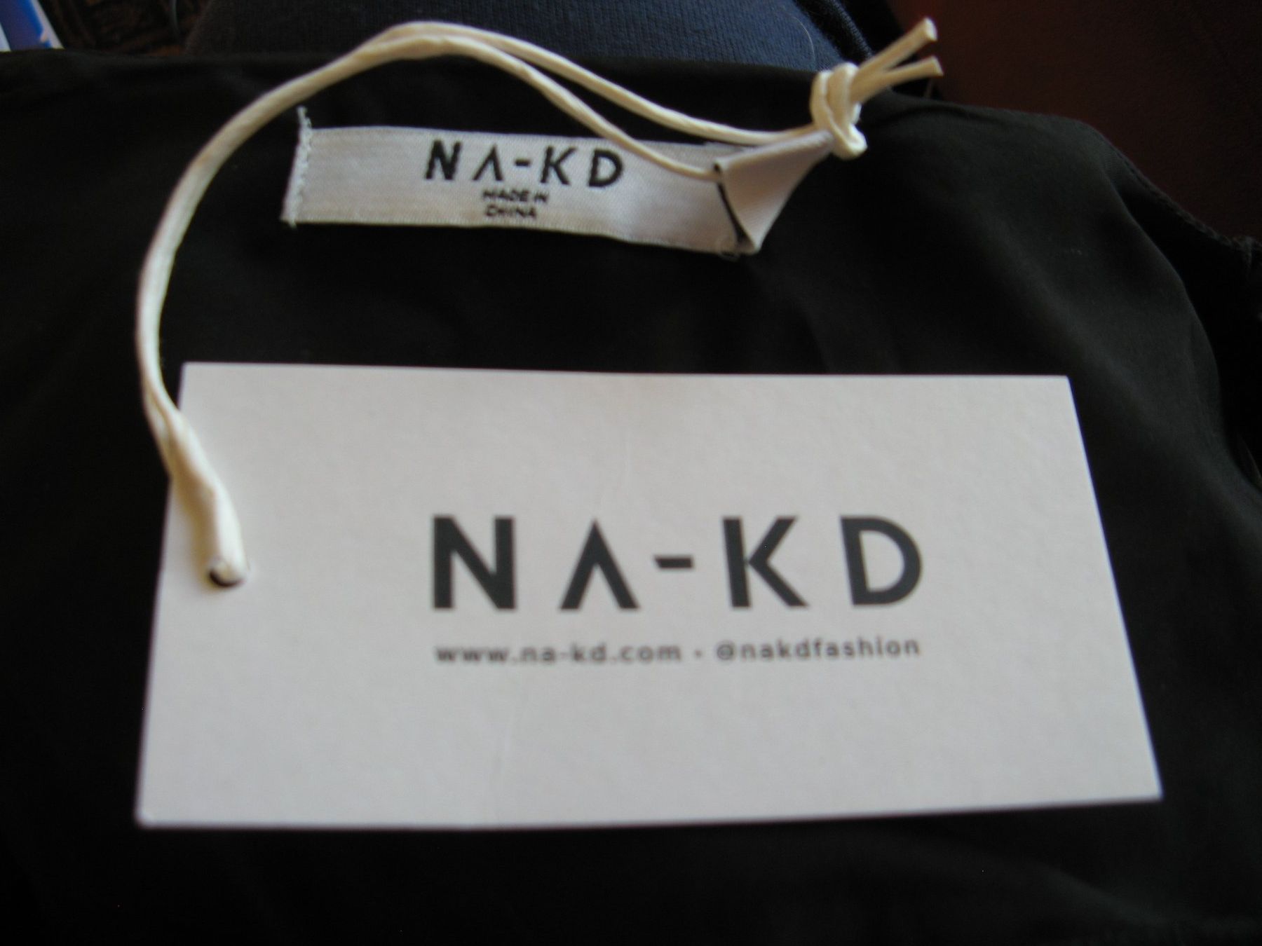 Na-kd Vestiti: Kleid von Na-kd Gr. 38 – Nuovo (secondo la descrizione) da Zürich venduto da apil 6