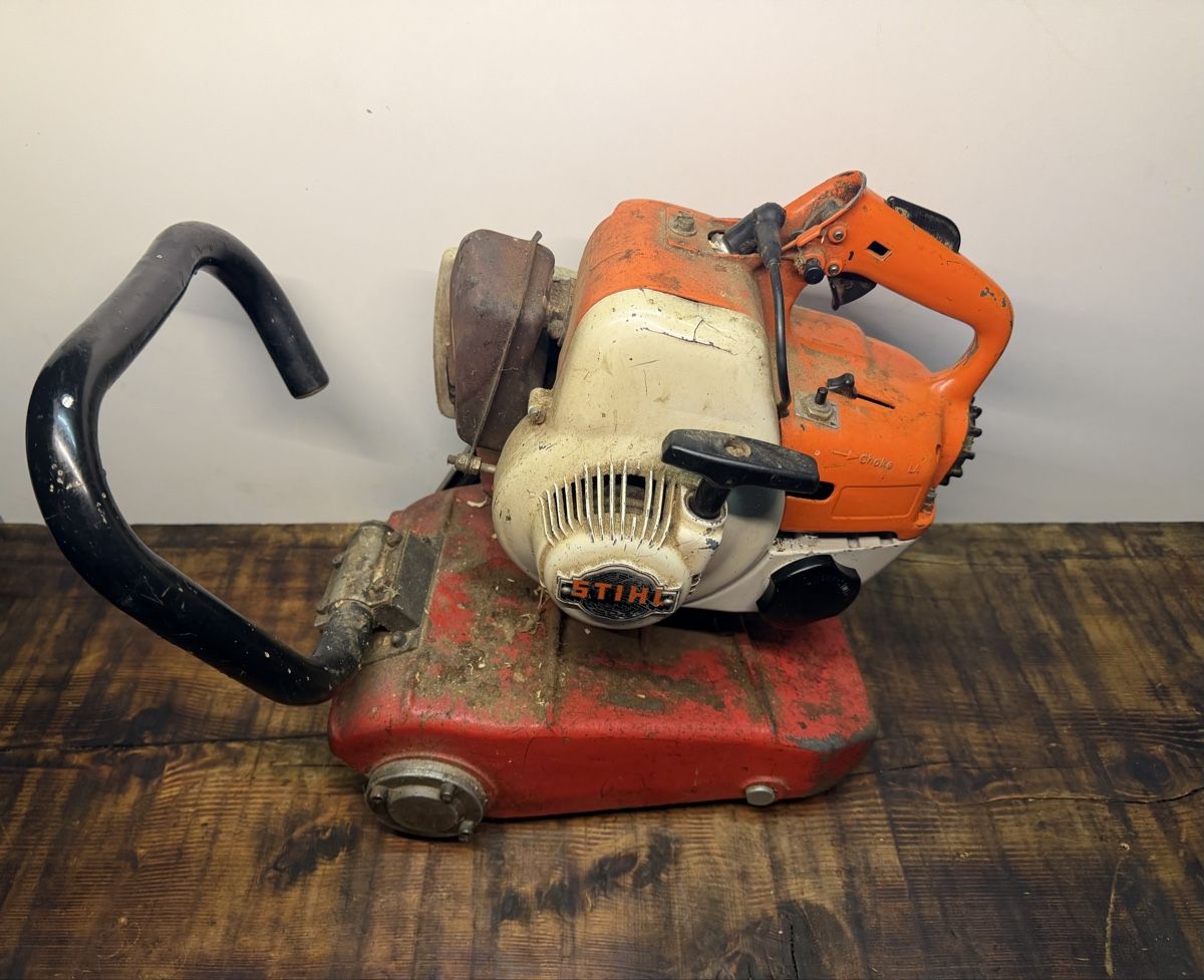 Stihl Scies: Stihl 08 Biber , Entrinder – D'occasion à Valzeina par 72Max13 2