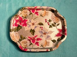 Serviertableau mit Rosen und Weihnachtsstern, Farbe: Silber