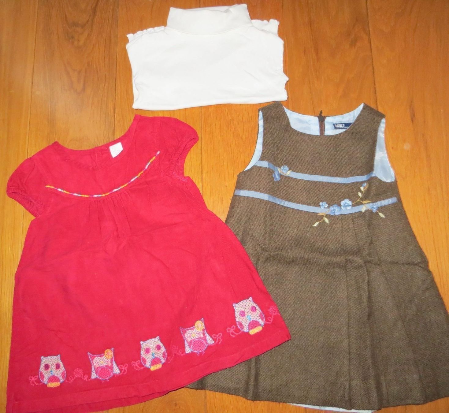 Lotti & Set di vestiti: Winter Kleid Set lot de robe hiver 92 – Usato da Athenaz (Avusy) venduto da Kurtzuegg