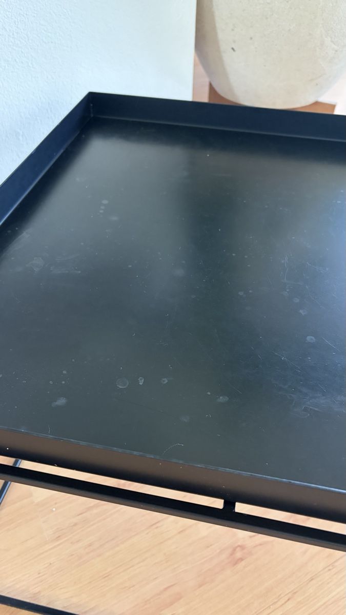 Tavoli: HAY Tray Table 60x60cm – Usato da Neuheim venduto da Vinn