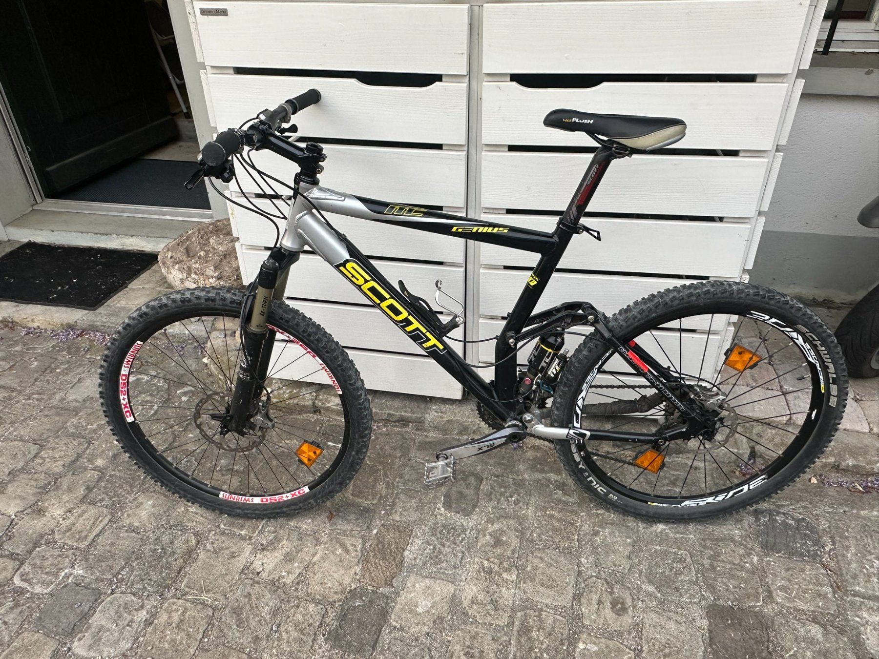 Scott Velos: Scott Genius MC Fully – Gebraucht aus Meilen von Rebez 8