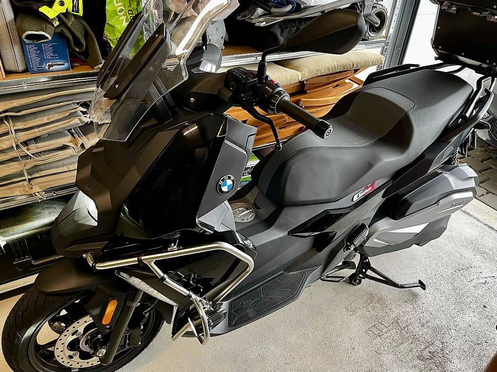 Scooter: Bellissimo scooter BMW C400X – Usato da Cadro venduto da SimoChiocciola 1