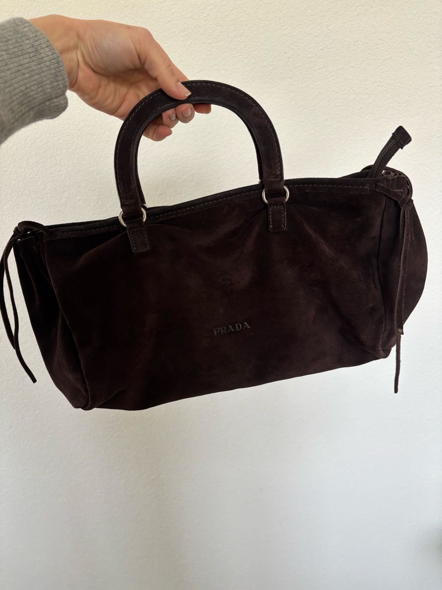 Prada Borse da donna: Originale Prada Suede Bag Wildleder in braun – Usato da Zürich venduto da car_9sdb 9