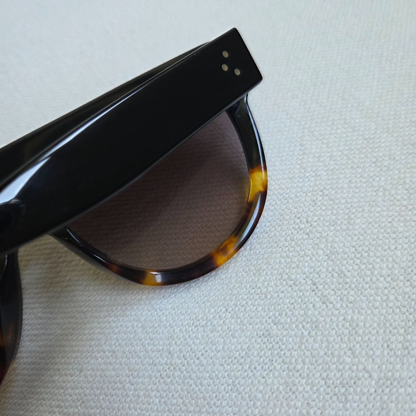 Celine Occhiali & Lenti: Céline lunettes de soleil Shadow CL4001IN 05F – Usato da Onex venduto da AF. 1