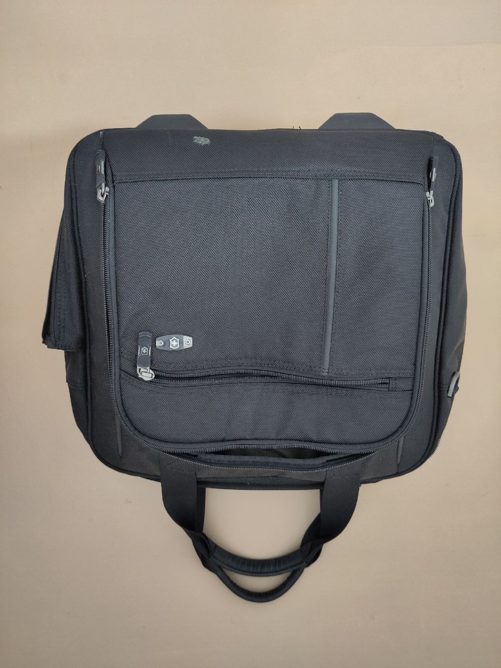 Victorinox Valigie: Victorinox Laptoprucksack – Nuovo (secondo la descrizione) da Mönchaltorf venduto da sof_8csr
