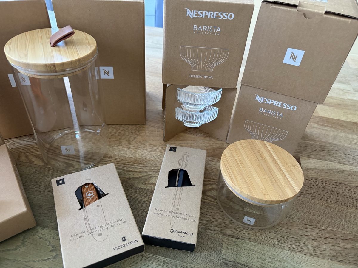 Services de table: Nespresso Set – Neuf avec emballage d'origine à Deitingen par pipeline81 1