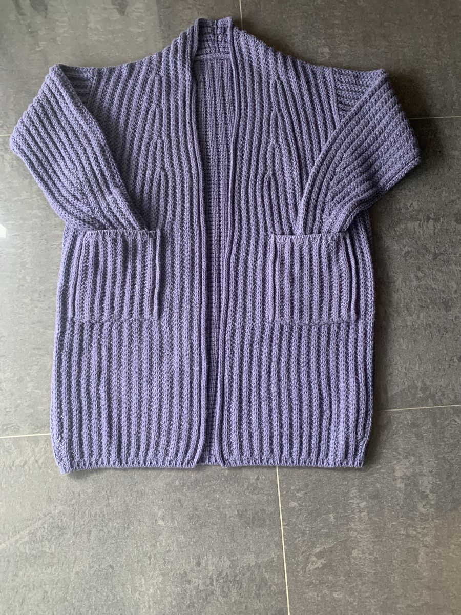 Vestes: Iris Armin Strickjacke  – D'occasion à Bergdietikon par zor_856j 7