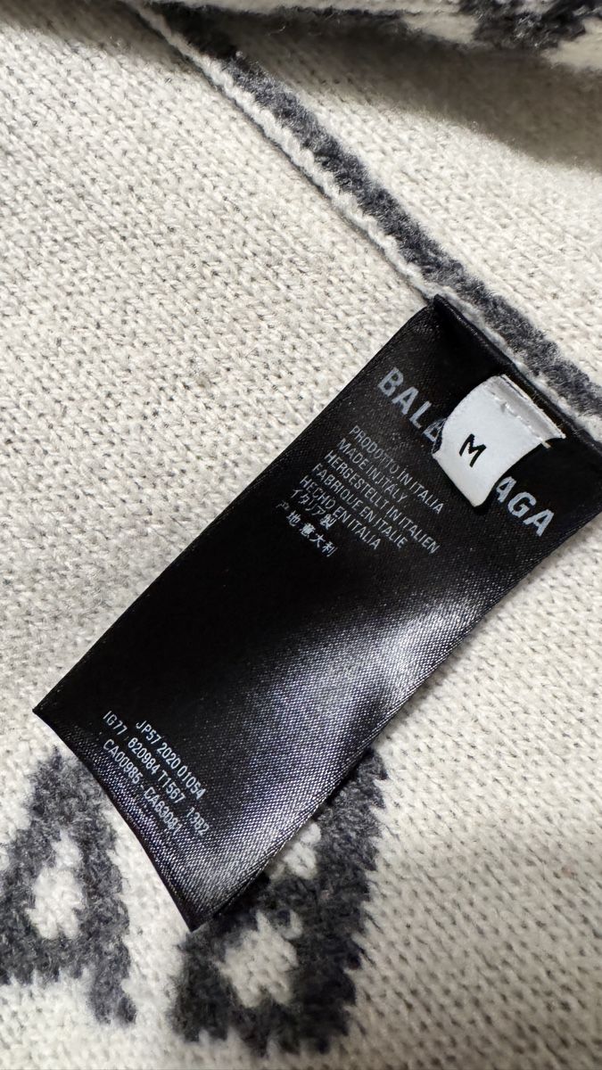 Balenciaga Giacche: BALENCIAGA Strickjacke – Usato da Horn venduto da FashionFlowerCh 5