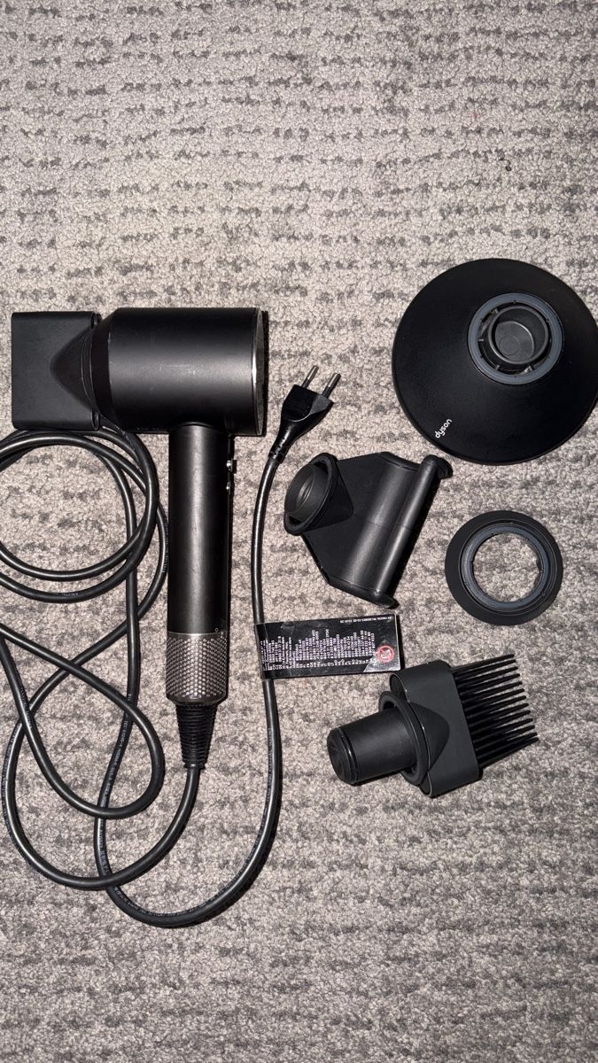 Dyson Asciugacapelli: Dyson Föhn – Usato da Birmenstorf AG venduto da eva_8tmx 1
