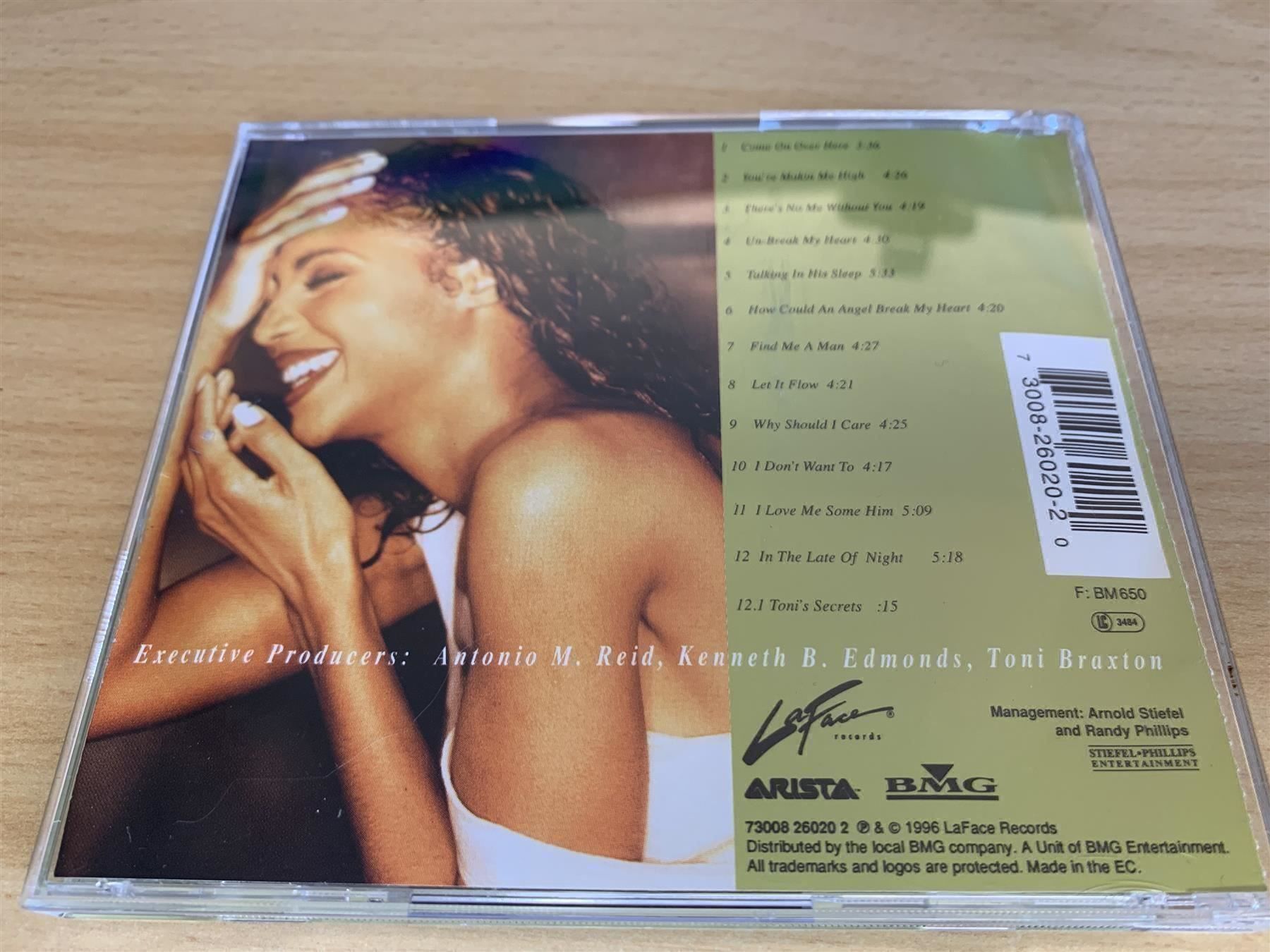 CD: Toni Braxton – Secrets – Usato da Rikon im Tösstal venduto da Alpenmutz 1