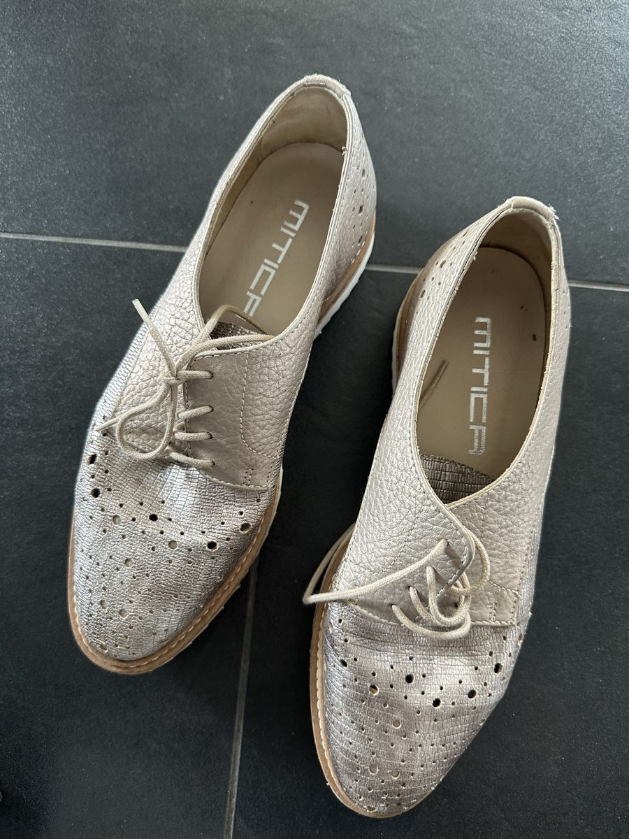 Scarpe da donna: süsse Frühlingsschuhe – Usato da Romanshorn venduto da ila_2nzf 2