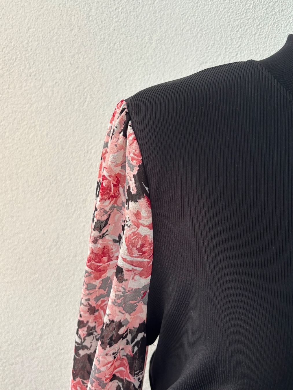 Camicette: Bluse mit hübschen Ärmeln – Nuovo (secondo la descrizione) da Muri AG venduto da ReBoutique 2