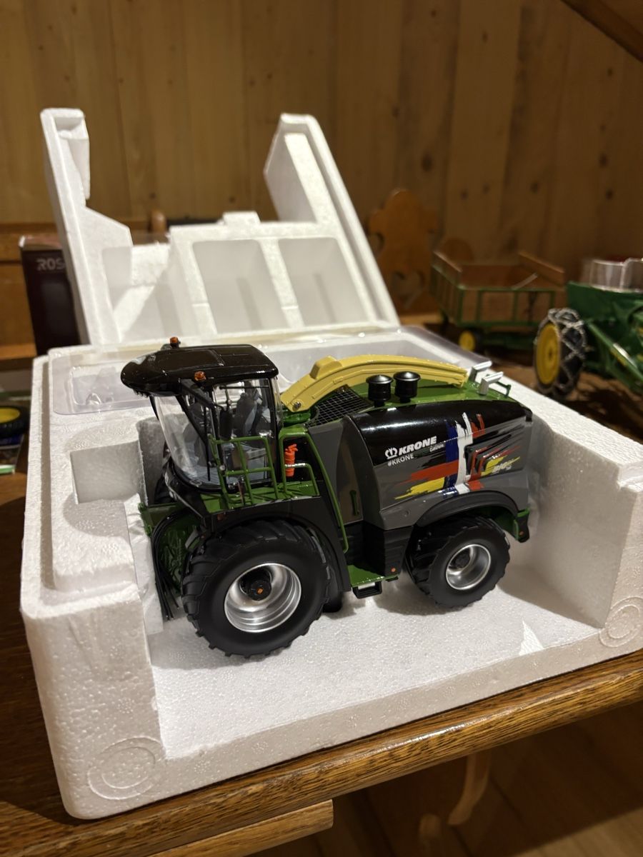 Kit di modellismo & Modellini statici: Krone big x780 1:32 – Nuovo (secondo la descrizione) da Maracon venduto da tro_chq5