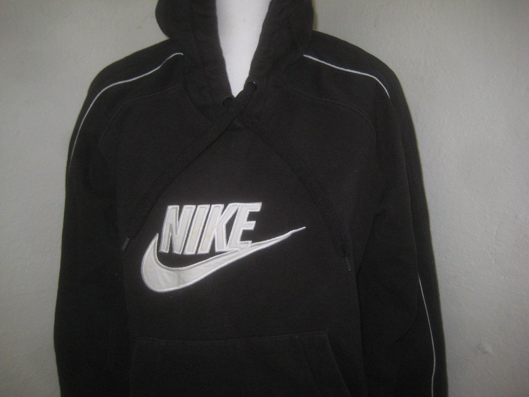 Nike Pullover & Sweatshirts: HERREN  ODER DAMEN   KAPUZENPULLOVER – Gebraucht aus Uster von flocke1 1