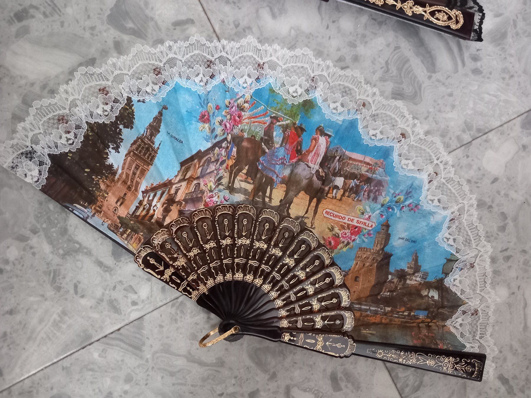 Toutes les décorations: 4 Handfächer aus Spanien – D'occasion à Lindau par san_kg2j 4