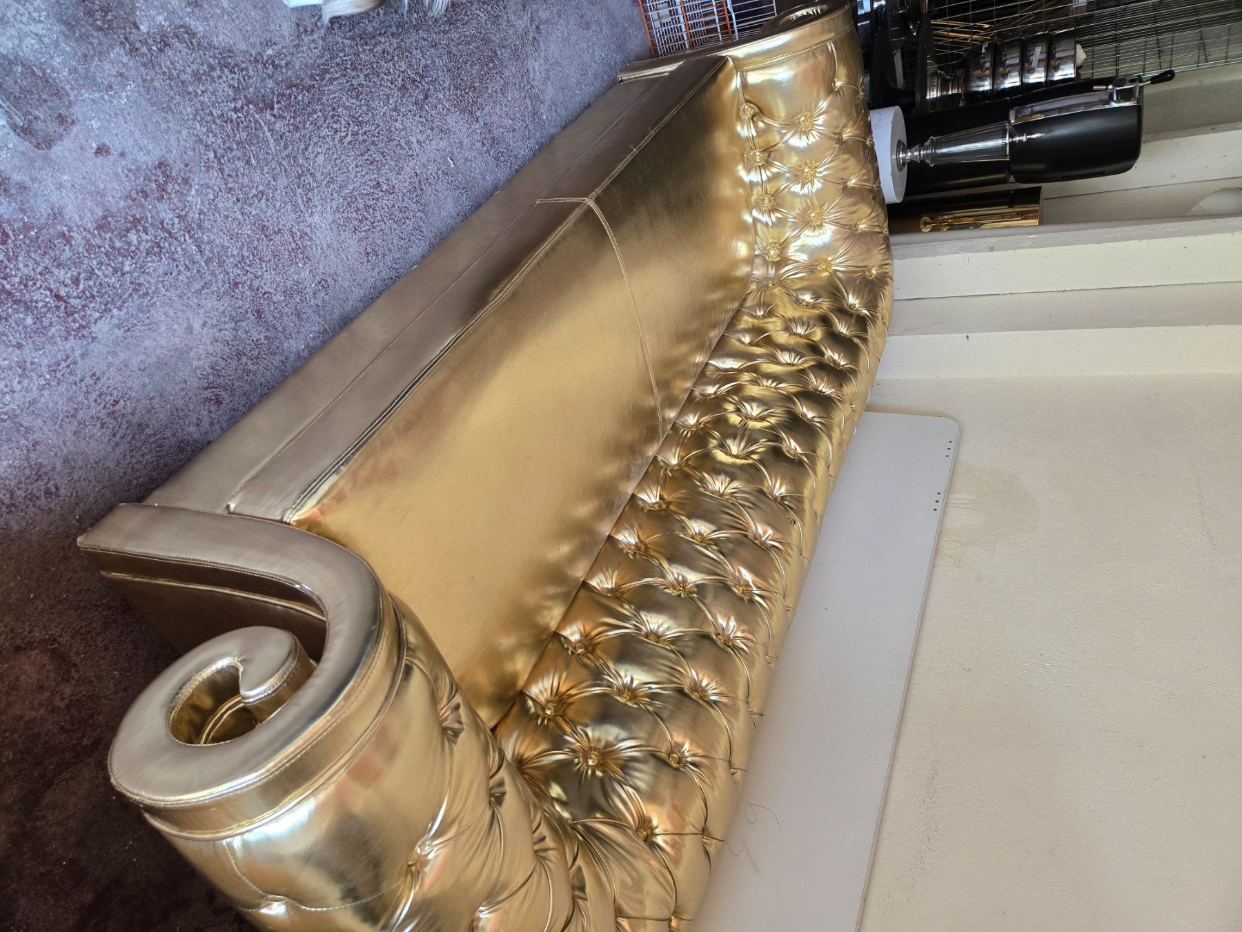 Divani: Canape chesterfield or – Usato da Combremont-Petit venduto da gil_pdk2