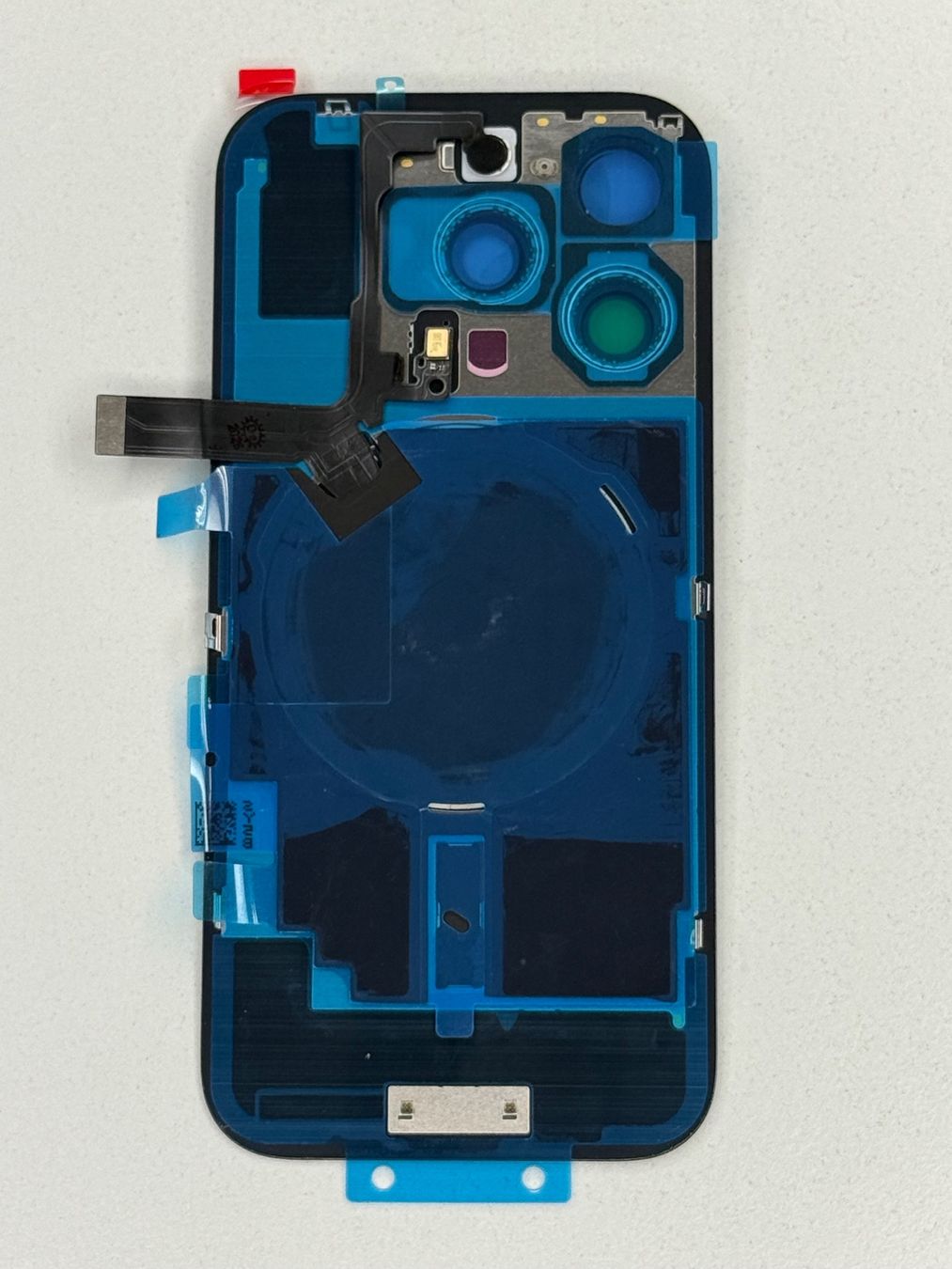 Apple Telefoni cellulari / Smartphones: Vitre Arrière pour iPhone 16 Pro avec NFC | Flash – Nuovo e nell'imballaggio originale da Zug venduto da ElPhone 1