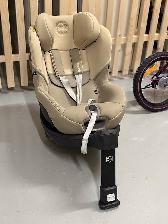 Cybex Seggiolini per auto: Siège auto Cybex Sirona S2 – Usato da Renens VD venduto da oli_g9xj 1