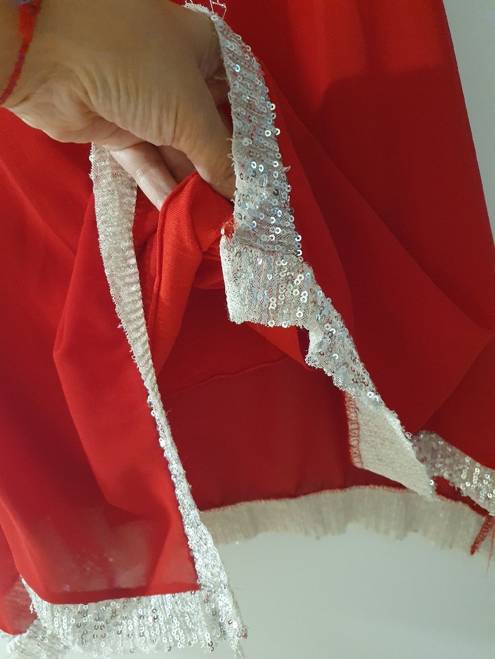 Tops: Rotes Oberteil mit Pailletten Grösse L – Neuf (Voir description) à St.Gallen par Avena135 3