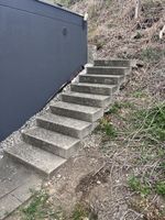 9 massive Podesttreppen 