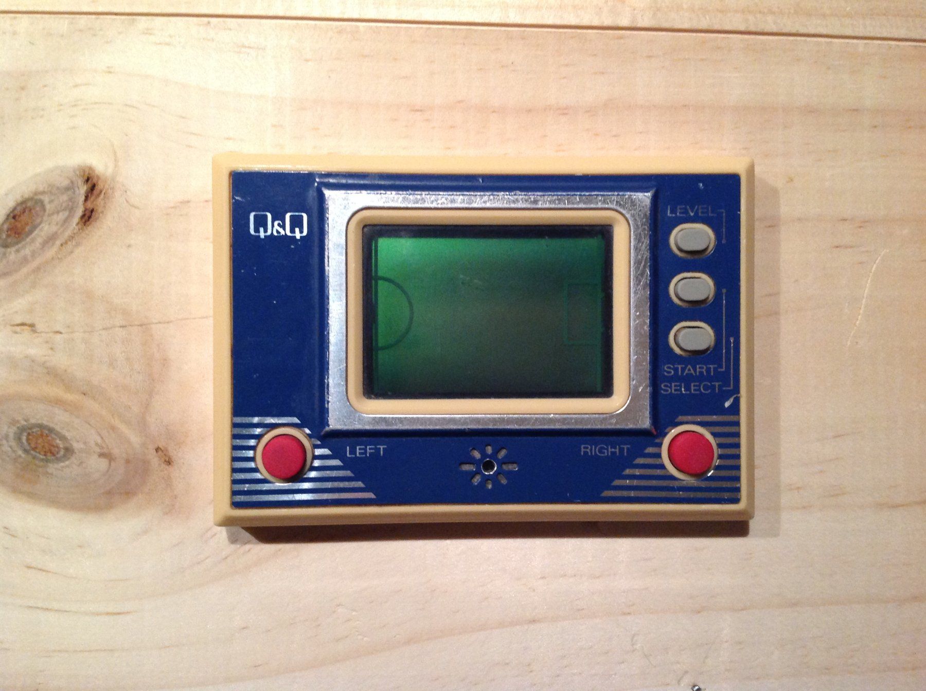 Konsolen: Q&Q  soccer - idea game & watch – Gebraucht aus Vuiteboeuf von broticaire 2