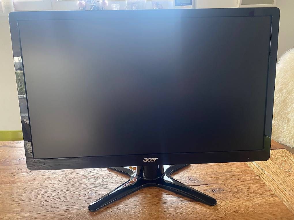 Monitore: ACER 21,5 Zoll - Bildschirm – Gebraucht aus Frenkendorf von Maetti 1