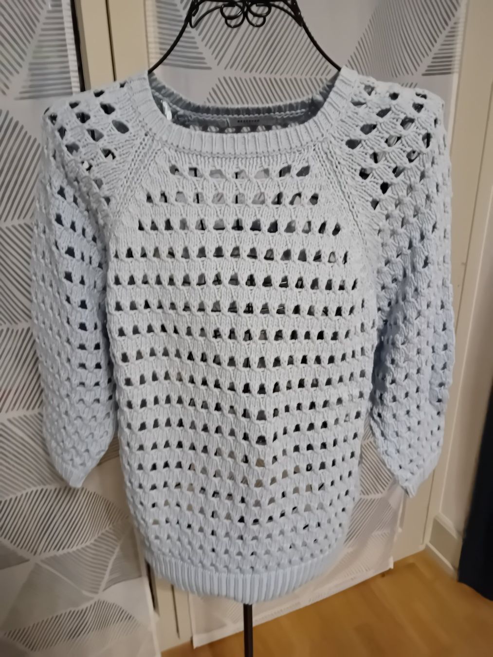 Maglioni & Felpe: Pullover von reserved – Nuovo (secondo la descrizione) da zürich venduto da janjaz