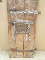 à vendre cette authentique porte de cachot de Prison