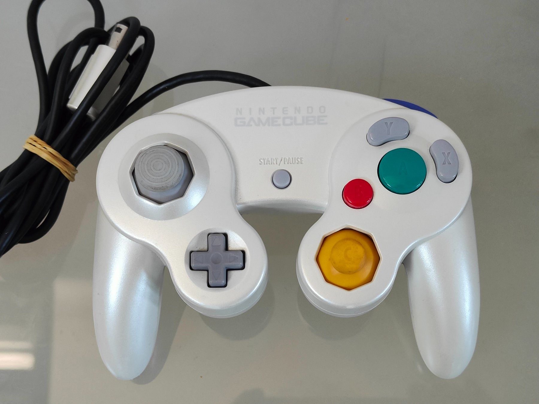 Nintendo Consoles: Console Gamecube Perle (rare) + 2 jeux – D'occasion à Châtelaine par Chompis 6