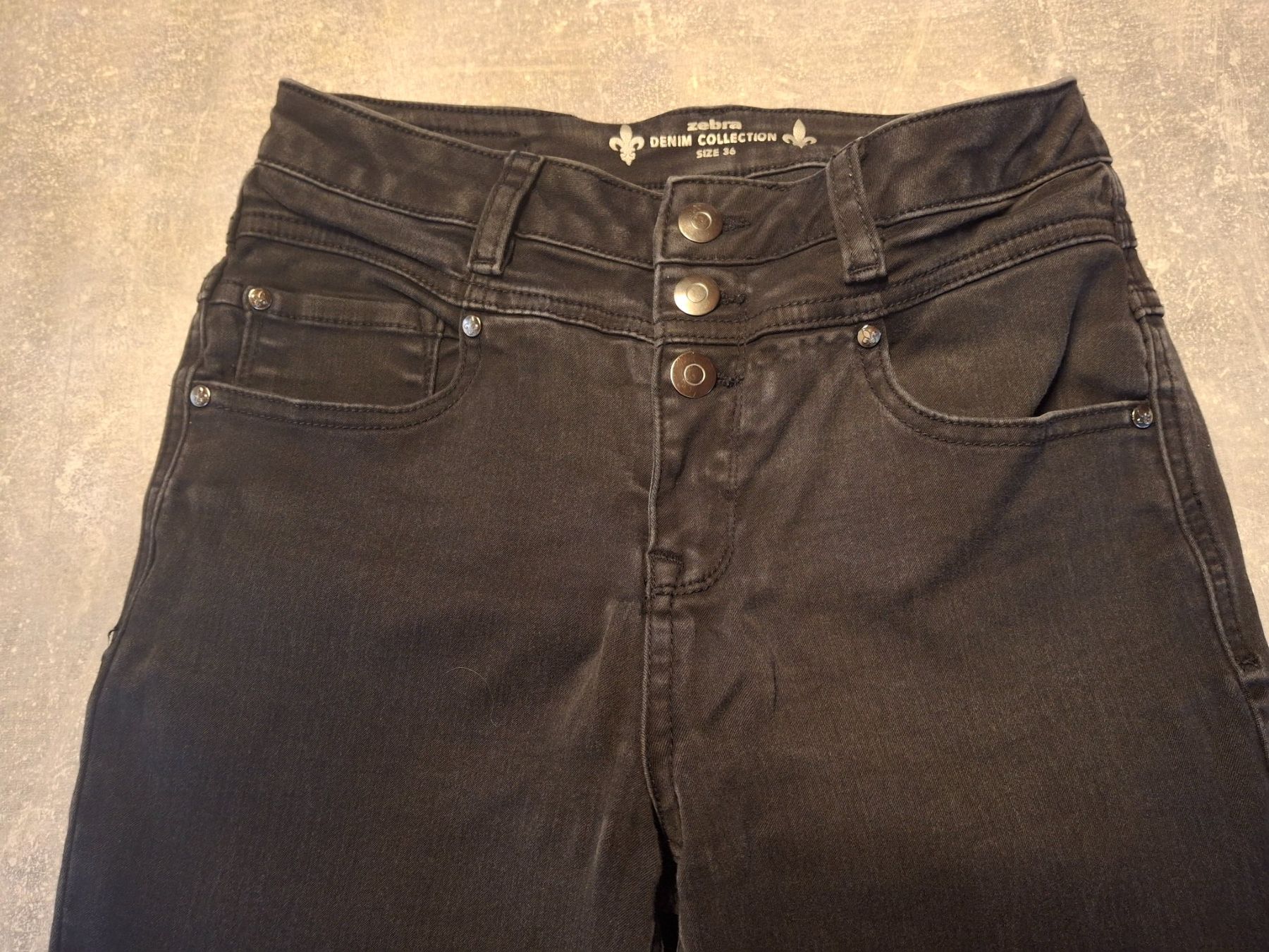 Jeans: Pantalon jeans noir taille 36 marque Zebra – Gebraucht aus Villiers von san_jn5w 2