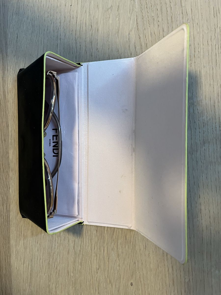 Fendi Lunettes & Verres: Fendi Sonnenbrille – D'occasion à Schwyz par oly_xt92 2