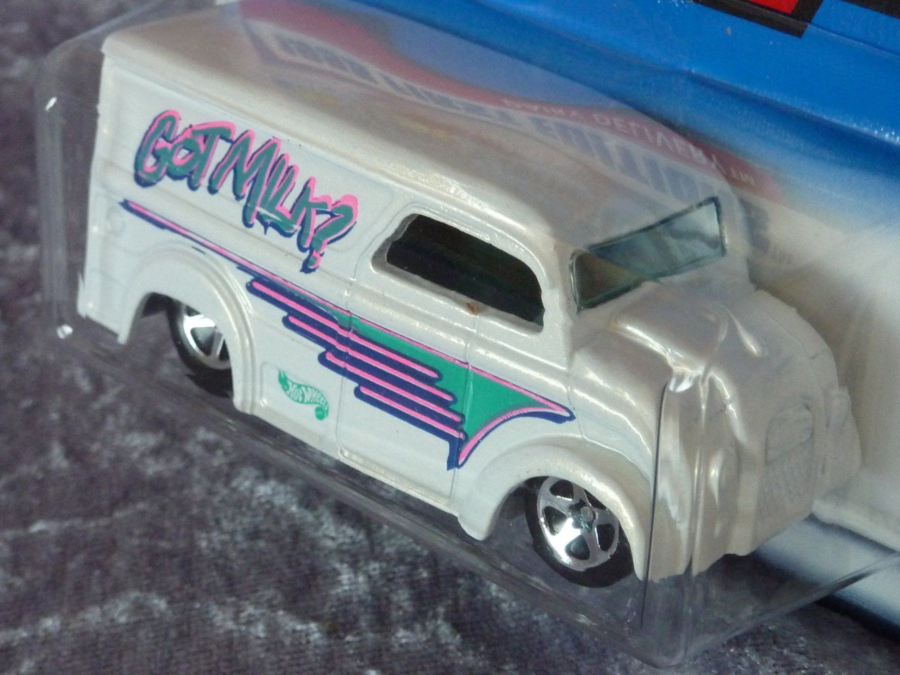 Hot Wheels Modellini d'auto: Dairy Delivery First Edition 1998  1:64 – Nuovo e nell'imballaggio originale da Dürrenäsch venduto da Cobra1ch 2