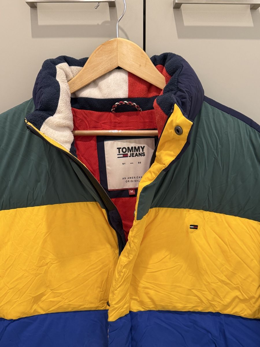 Tommy Hilfiger Giacche: Tommy Jeans Puffer Jacket M, Multicoloured – Usato da Schaffhausen venduto da die_kb5d 1