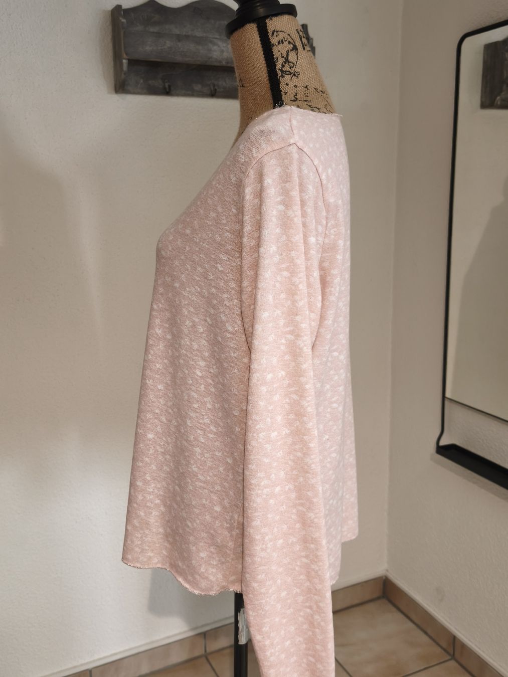 Maglioni & Felpe: Damen Pullover Chicorée rosa Grösse XL leichter Stoff – Usato da Emmetten venduto da SecondhandSiska 1
