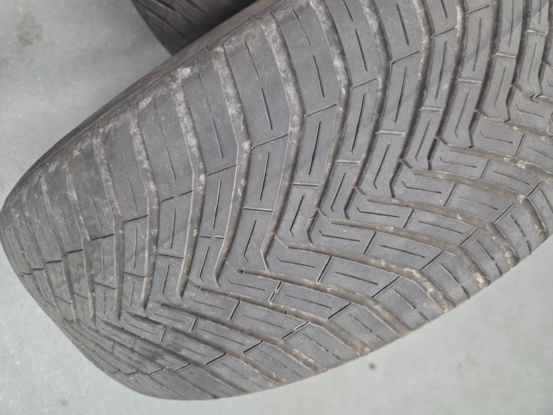 Pneumatici & Ruote complete: Continental    225 / 60 R 17 V XL – Usato da Fischbach-Göslikon venduto da Emanuel.Bardhi 1