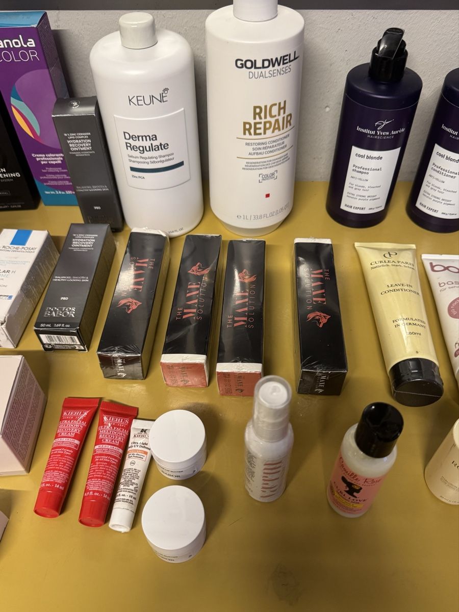 Lettini & sedie per cosmetici: Kosmetikartikel gemischt neu 32 stk.  – Nuovo (secondo la descrizione) da Schlieren venduto da Freundlich02 4