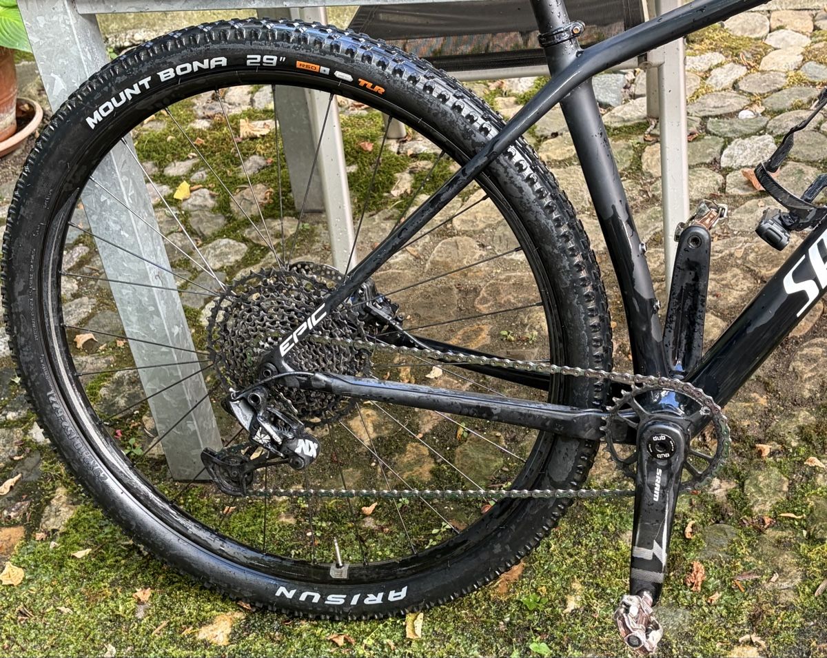 Specialized Biciclette: VTT Specialized Epic Hardtail Carbon Schwarz – Usato da Basel venduto da jul_m66m 1
