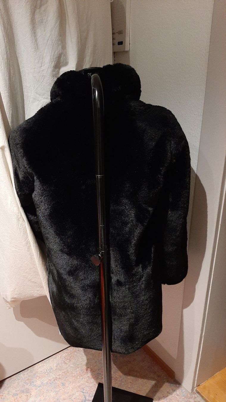 Jacken: Kuschelige warme Jacke – Gebraucht aus Zürich von Roberto040 2