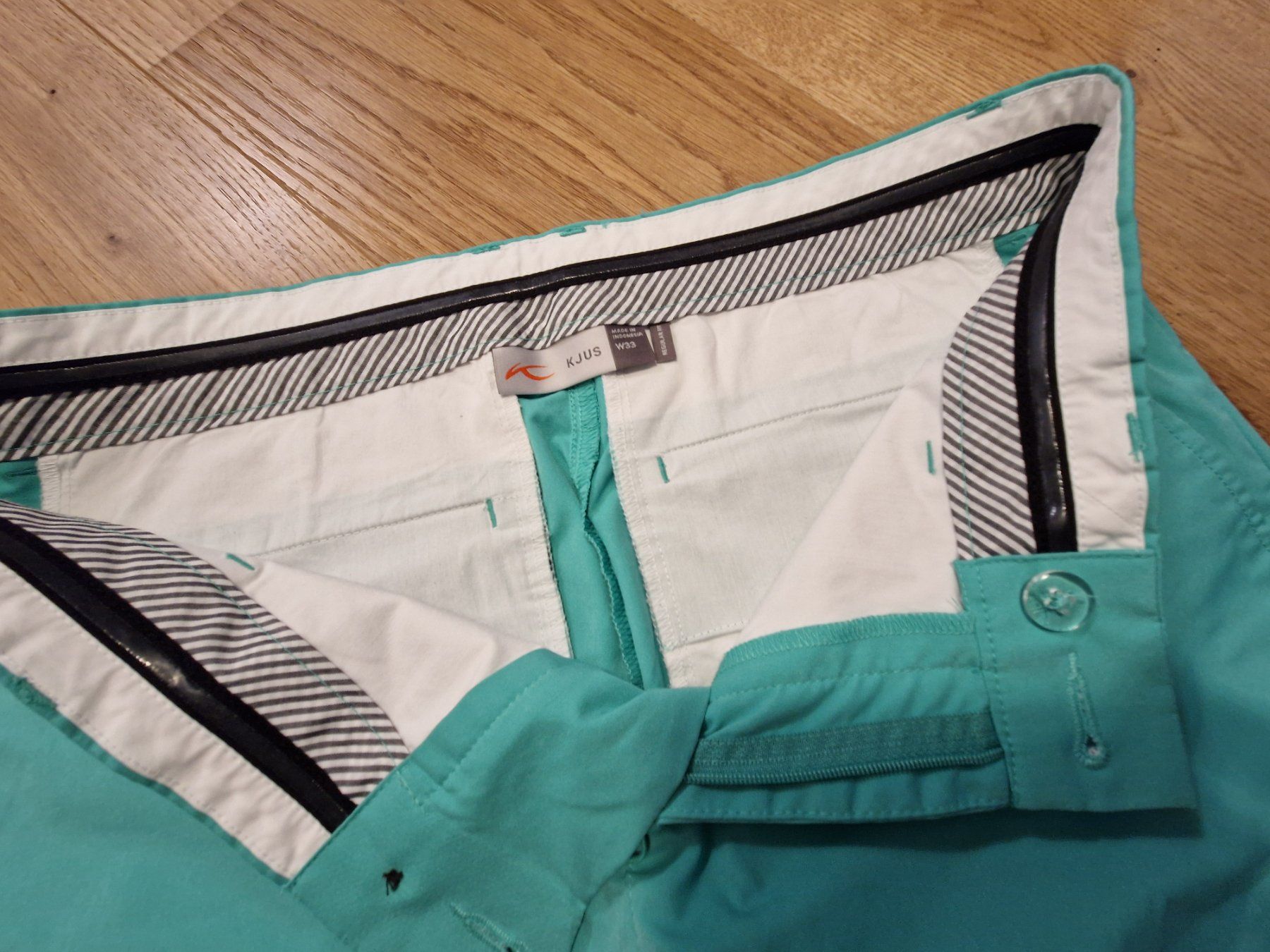 Kjus Pantaloni: KJUS Golf/ Sommershorts W33 – Usato da Davos-Dorf venduto da Bpelikan 2