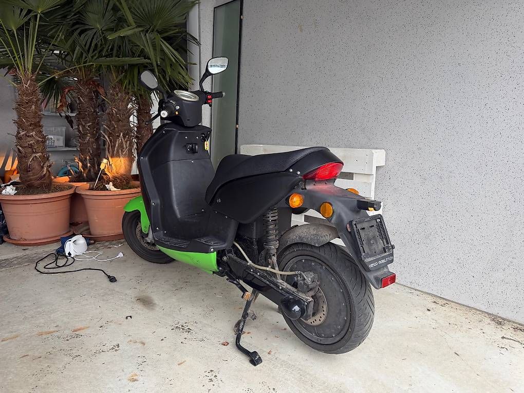 Scooter: Vengo 100 Elektroroller ab Service – Usato da Heitenried venduto da Ren_Fel 3
