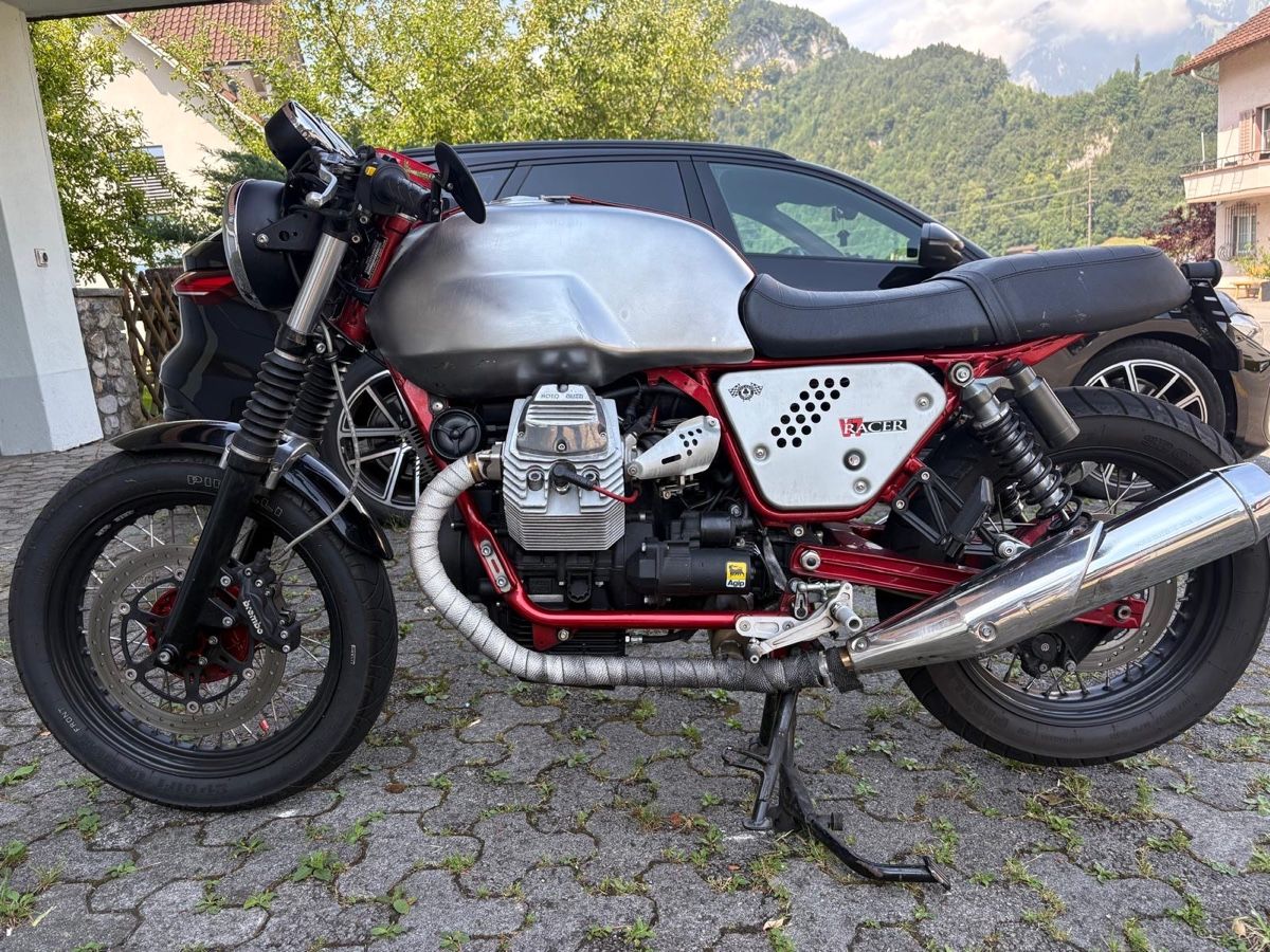 Moto Guzzi Strada: Moto Guzzi V7 Racer – Usato da Giswil venduto da naomimt09 1
