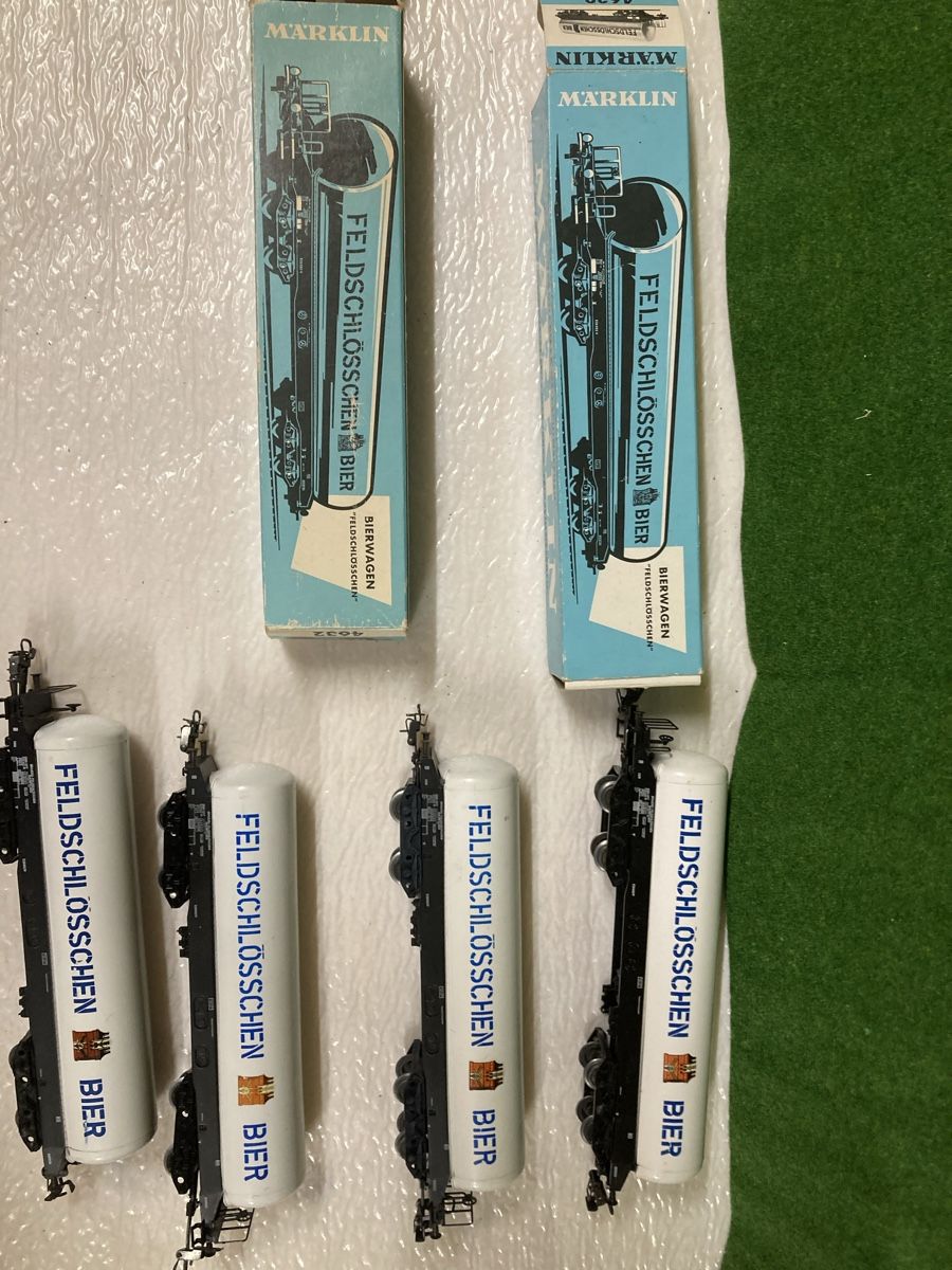 Märklin Modellini di ferrovie: 4 Feldschlösschen Bier waggen – Nuovo (secondo la descrizione) da Worben venduto da Kernbohrer 1