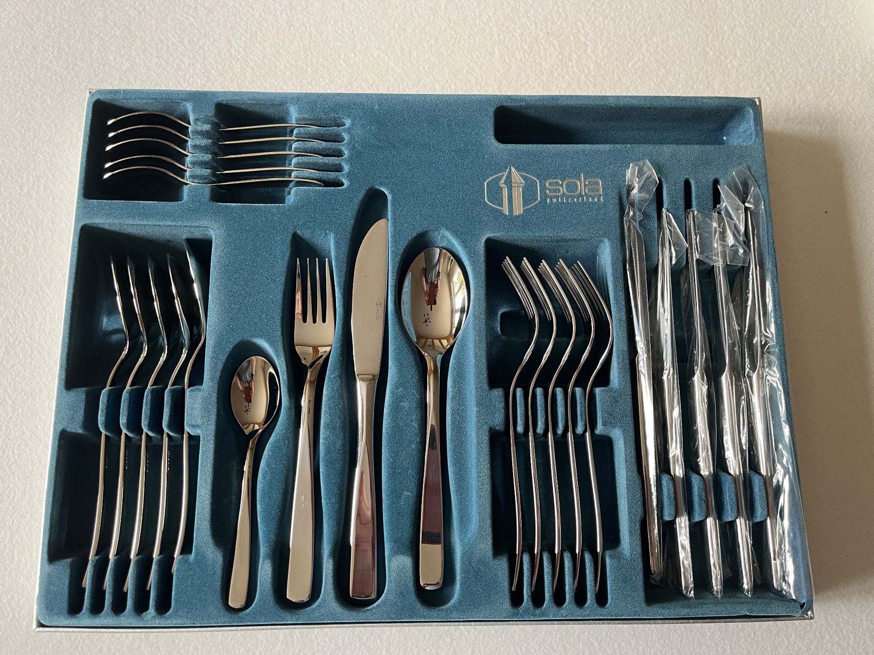 Sola Set di posate: Sola Besteck – Usato da Hettlingen venduto da Kaeptnpum